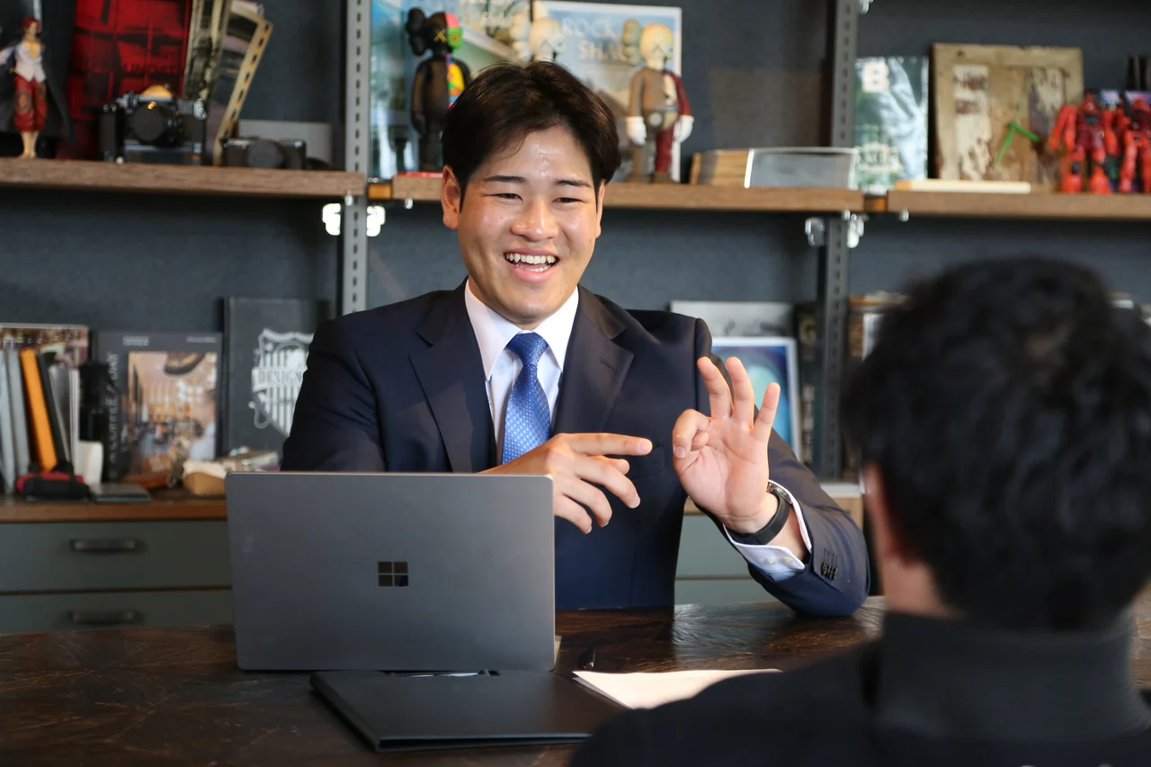 自動車関連サービスを提案する営業職の仕事